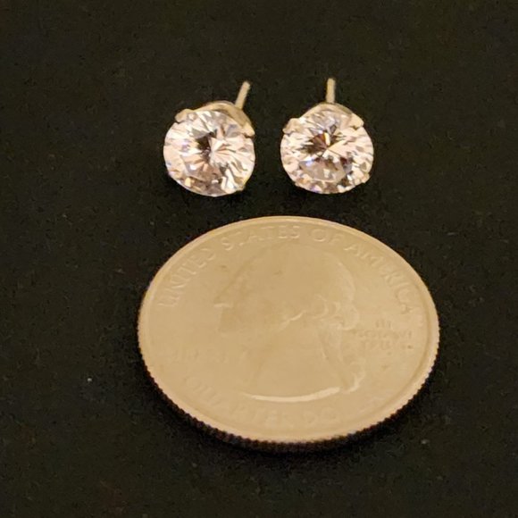 Vintage Round Cubic Zirconia Stud Earrings - Picture 3 of 3